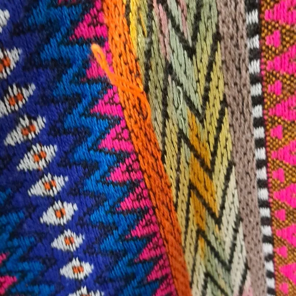 Multi color print Cape/Shawl - Picture 12 of 14